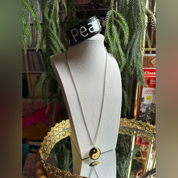 Vintage y2K Mall Rat Starter Pack Yin Yang Necklace Peace Bangle Bracelet Set - Picture 7 of 7
